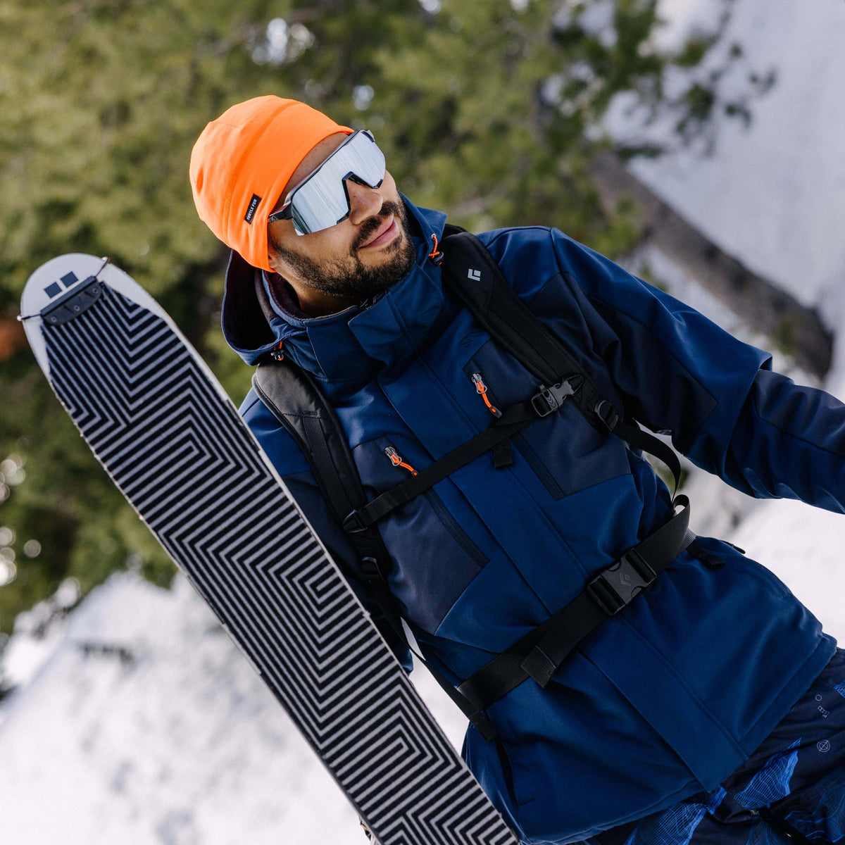 Comfort Shell Brain Shroud / Color-Carbon