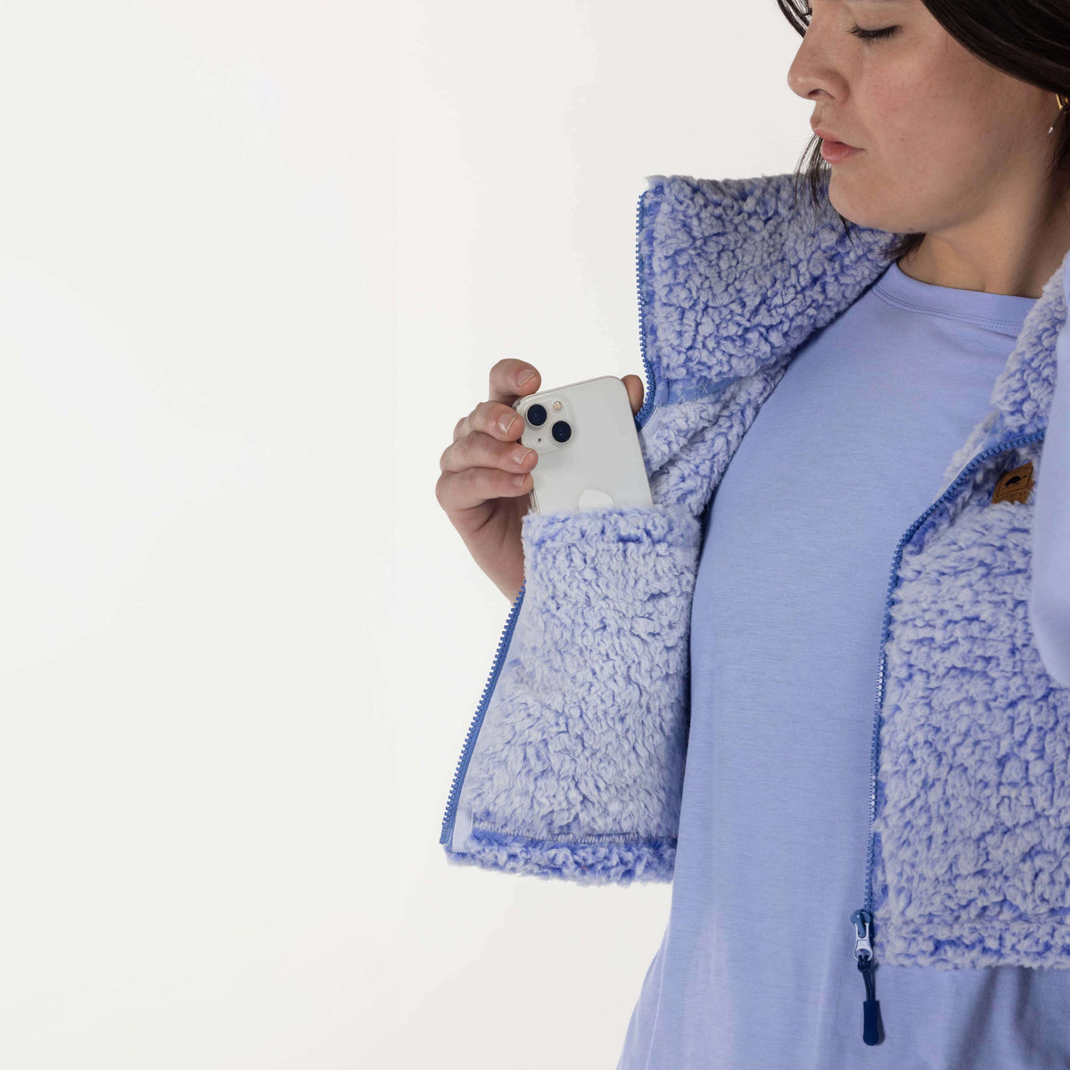 Comfort Lush Cropped Fleece Vest / Color-Violet