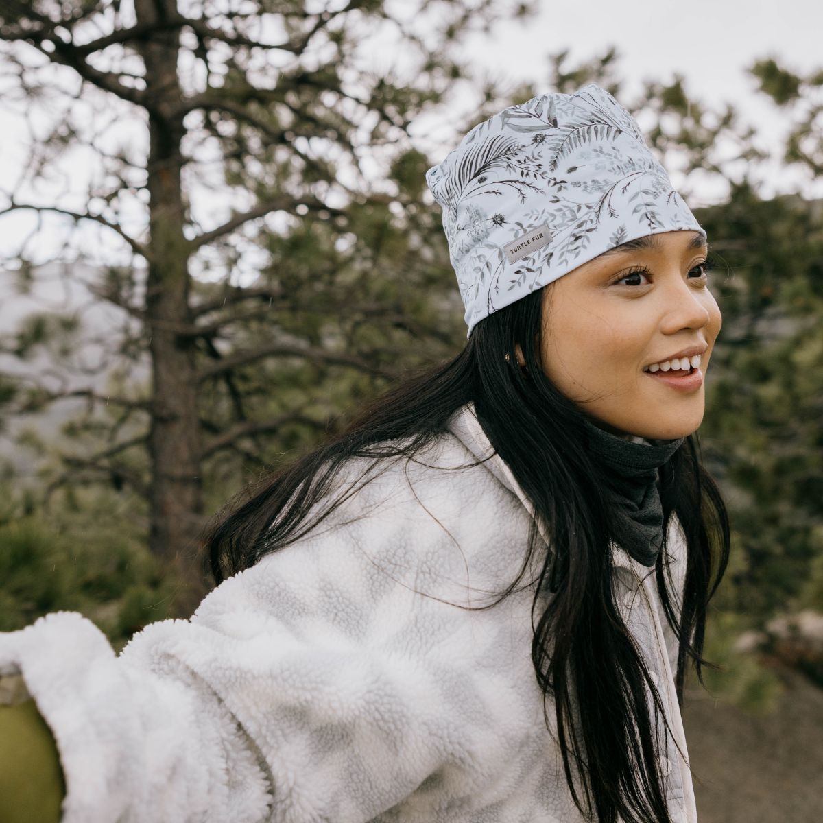 Comfort Shell Tempo Ponytail Beanie / Color-Essence