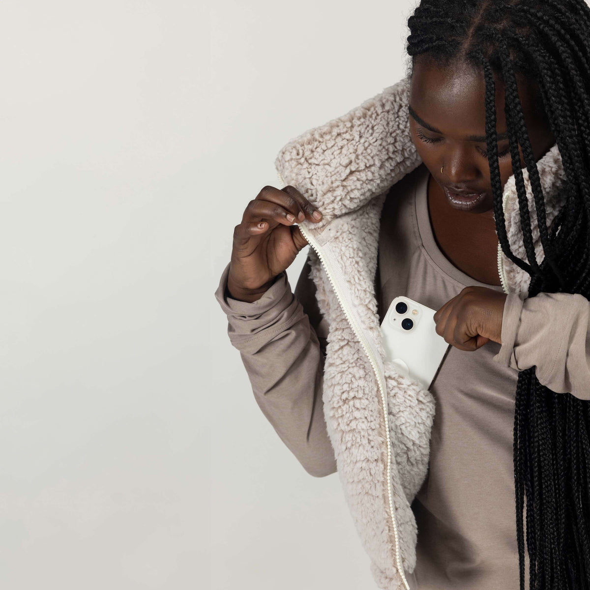 Comfort Lush Cropped Fleece Vest / Color-Natural