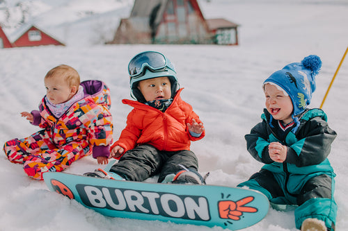 How to dress kids for skiing and riding