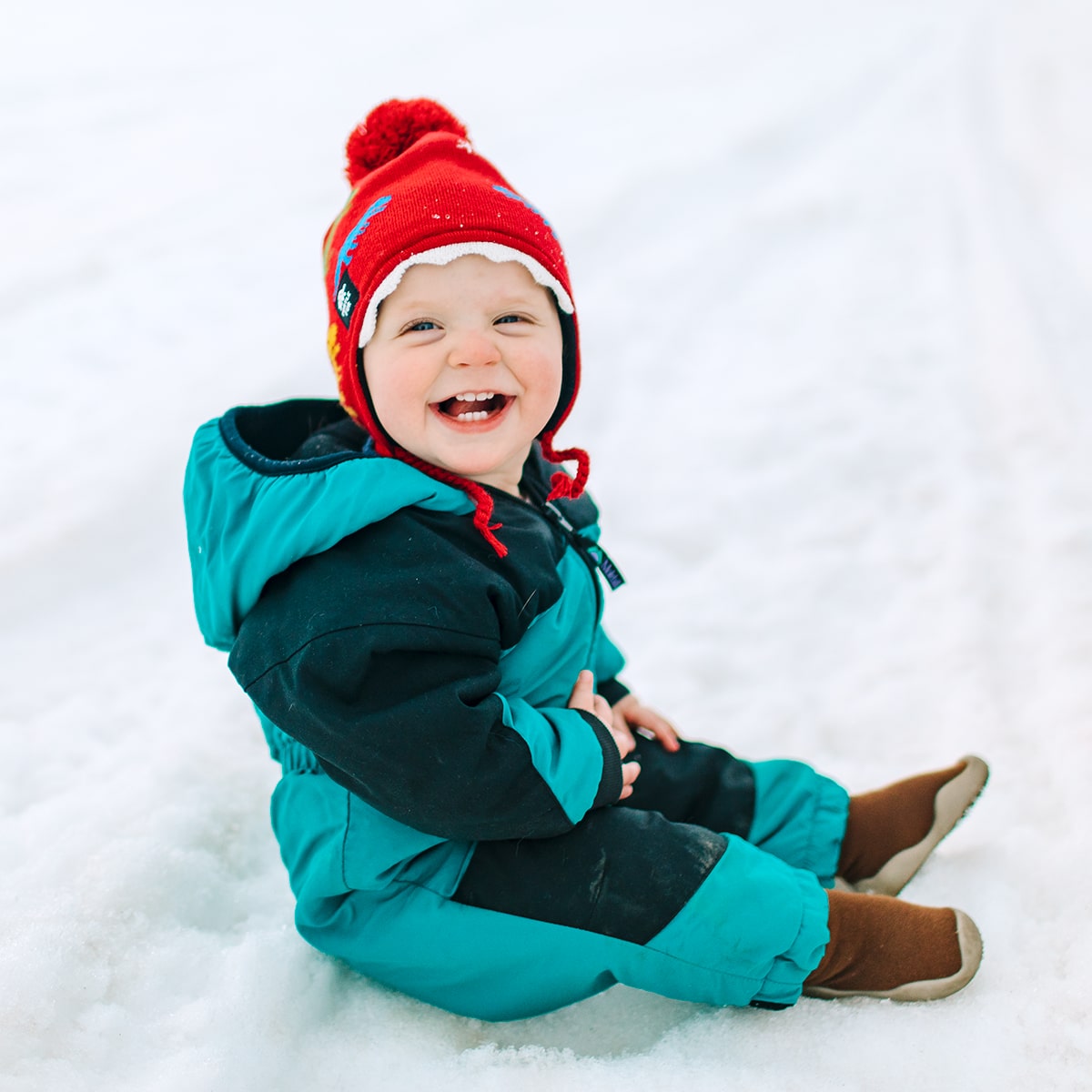 Toddler Chomp Chomp Earflap / Color-Red