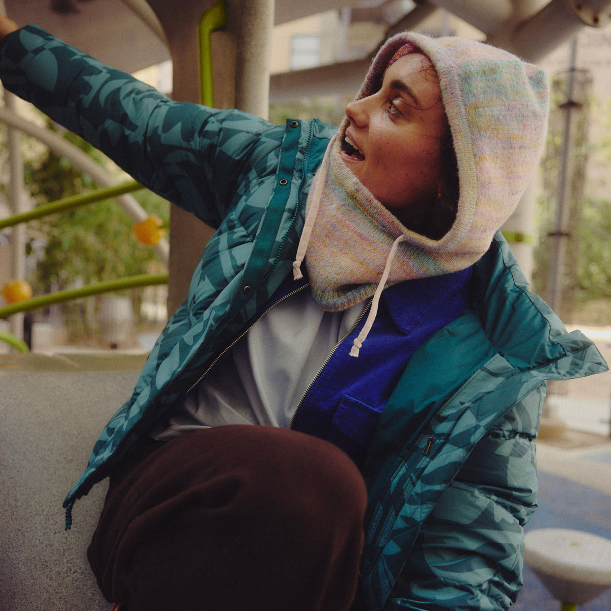Kinship Hood / Color-Rainbow