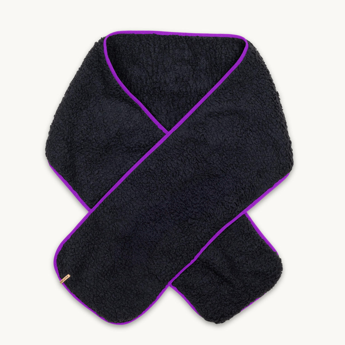 Comfort Lush Snowdrift Scarf / Color-Black